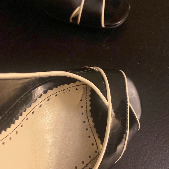 Franco Sarto GABE peep toe heels black patent leather with white trim size 9.5 - Picture 10 of 12